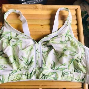 Cacique Intimates & Sleepwear - White and green bra Cacique Intimates & Sleepwear - White and green bra